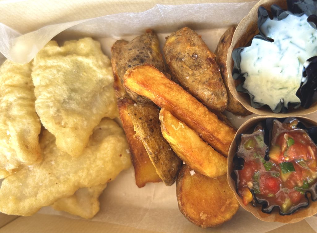 フィッシュ&チップス（サルサ&サジキソース）